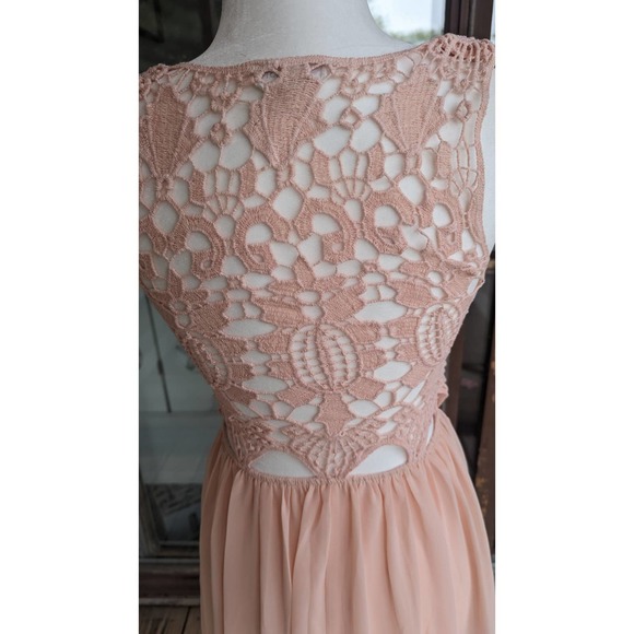 L'ATISTE On Vacation Pink / Peach Lace Crochet Cut Out Maxi Dress Size Small - Picture 10 of 14